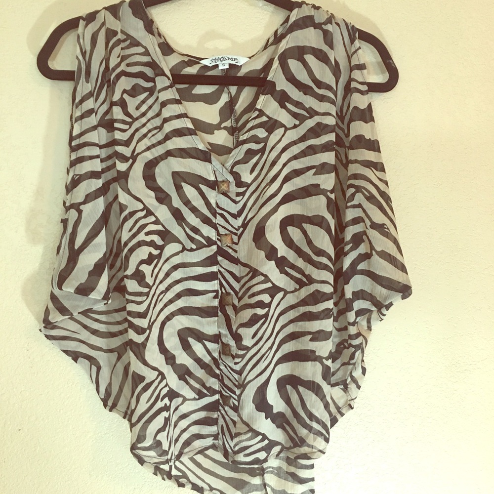 Tramp small sheer animal print blouse cool style